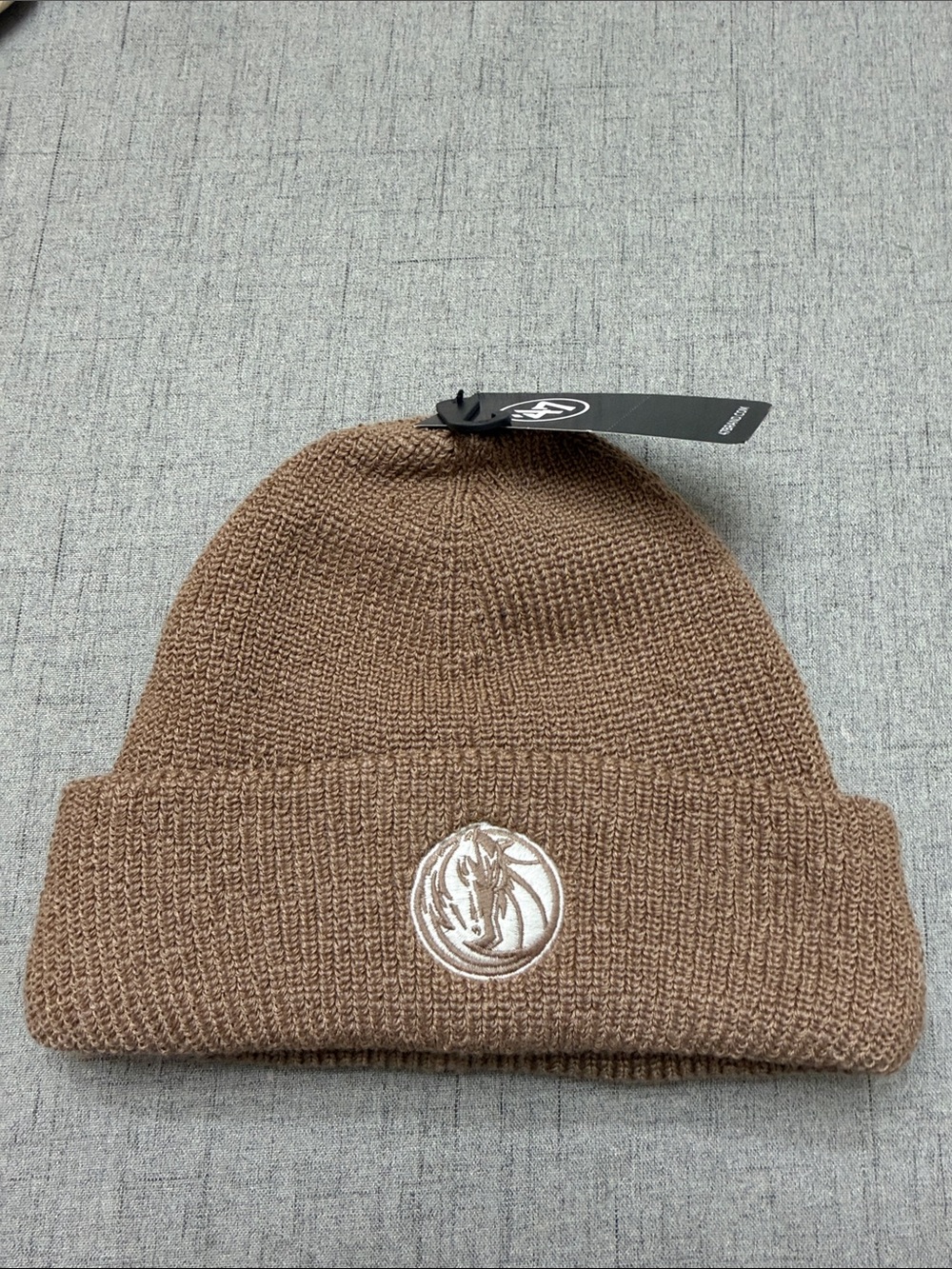Dallas Mavericks 47 Knit Beanie